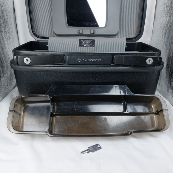 Samsonite Silhouette 5 Hard Cosmetic Train Case 1993 Key Mirror Tray Black - Picture 9 of 10